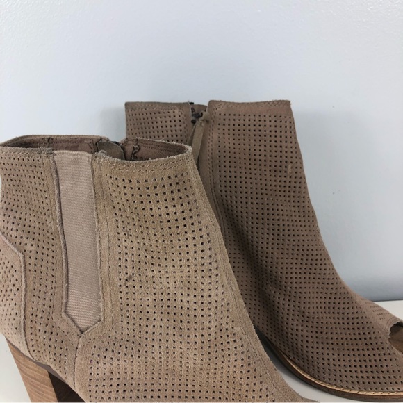 TOMS MAJORACA tan suede leather peep toe ankle boot - Picture 10 of 10